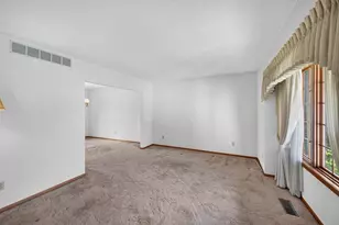 2466 Highview Ln SW, Rochester, MN 55902 - Photo 4