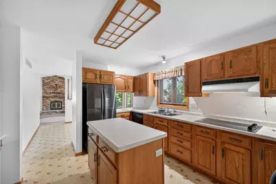 2466 Highview Lane SW, Rochester, MN 55902 - Photo 8