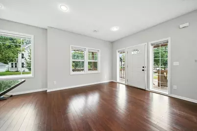 600 W 32nd Street #3, Minneapolis, MN 55408 - Photo 2