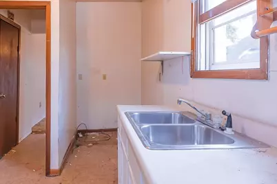 677 Sims Avenue, Saint Paul, MN 55106 - Photo 32
