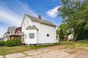 1027 E Ninth St, Duluth, MN 55805 - Photo 2