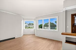 1027 E Ninth St, Duluth, MN 55805 - Photo 6