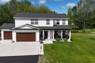 1017 Chester Ave SE, Rochester, MN 55904 - Photo 2