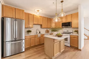 3936 Everest Ln N, Plymouth, MN 55446 - Photo 4
