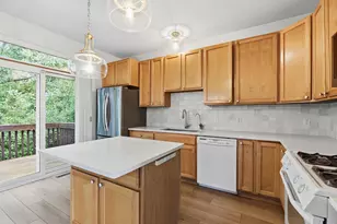 3936 Everest Ln N, Plymouth, MN 55446 - Photo 12