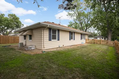 8236 Dupont Avenue S, Bloomington, MN 55420 - Photo 30