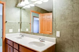 3331 Cherry Ln, Woodbury, MN 55129 - Photo 36