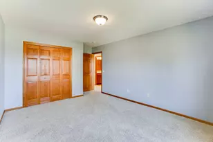 3331 Cherry Ln, Woodbury, MN 55129 - Photo 34