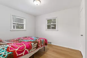 409 Milton Street S, Saint Paul, MN 55102 - Photo 16