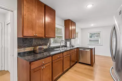 409 Milton Street S, Saint Paul, MN 55102 - Photo 10