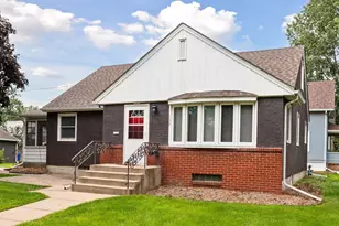 409 Milton Street S, Saint Paul, MN 55102 - Photo 2