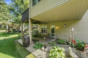 132 Wedgewood Ct, Mahtomedi, MN 55115 - Photo 50
