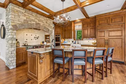 15700 Portico Drive, Minnetonka, MN 55391 - Photo 10