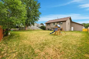 405 15th St N, Sauk Rapids, MN 56379 - Photo 24