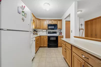 912 Hawthorne Street #104, Alexandria, MN 56308 - Photo 12