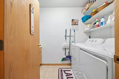 912 Hawthorne Street #104, Alexandria, MN 56308 - Photo 32