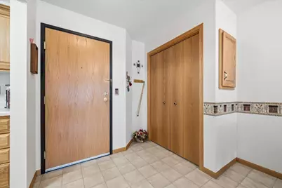 912 Hawthorne Street #104, Alexandria, MN 56308 - Photo 8