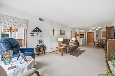 912 Hawthorne Street #104, Alexandria, MN 56308 - Photo 24
