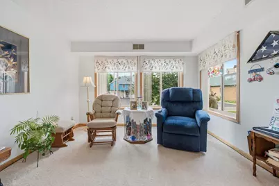 912 Hawthorne Street #104, Alexandria, MN 56308 - Photo 22