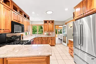 111 Teresa Dr, West Saint Paul, MN 55118 - Photo 8