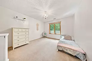 605 Knollwood Dr, Hudson, WI 54016 - Photo 20