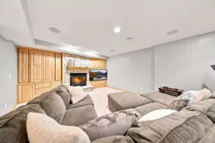 605 Knollwood Dr, Hudson, WI 54016 - Photo 28
