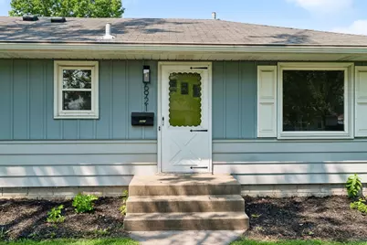 6921 Major Avenue N, Brooklyn Center, MN 55429 - Photo 6