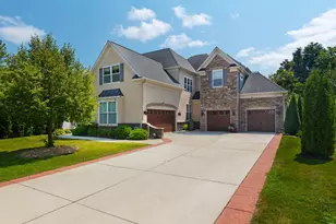10033 Frederick Pl, Eden Prairie, MN 55347 - Photo 1