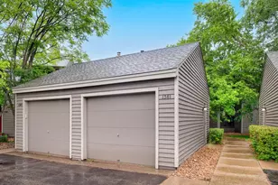 1381 Spencer Rd W, Saint Paul, MN 55108 - Photo 16