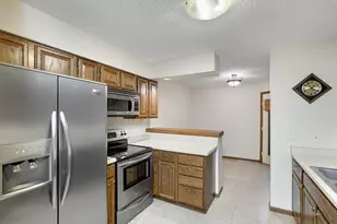 1381 Spencer Rd W, Saint Paul, MN 55108 - Photo 6