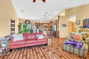 2733 Galway Ct, Hudson, WI 54016 - Photo 8