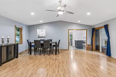 514 Laredo Lane, Chanhassen, MN 55317 - Photo 18
