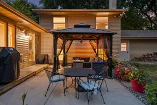 514 Laredo Ln, Chanhassen, MN 55317 - Photo 8
