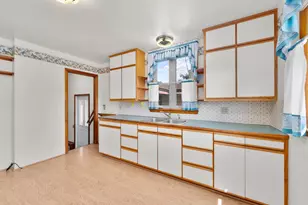 407 W Buckman St, Augusta, WI 54722 - Photo 8