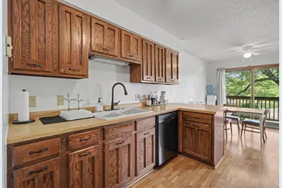 3916 Gershwin Avenue N, Oakdale, MN 55128 - Photo 6