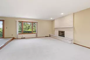 100 Marcin Ln, Burnsville, MN 55337 - Photo 4