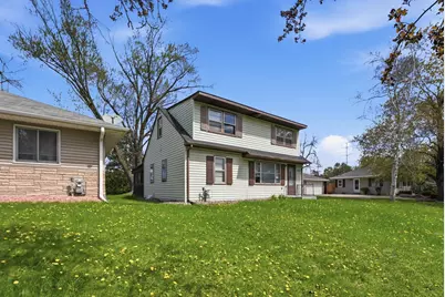 1697 Rose Place, Roseville, MN 55113 - Photo 28