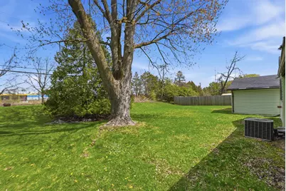 1697 Rose Place, Roseville, MN 55113 - Photo 32