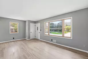 1697 Rose Pl, Roseville, MN 55113 - Photo 6