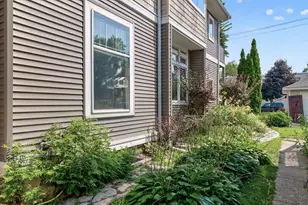 2735 Emerson Ave S, Minneapolis, MN 55408 - Photo 24