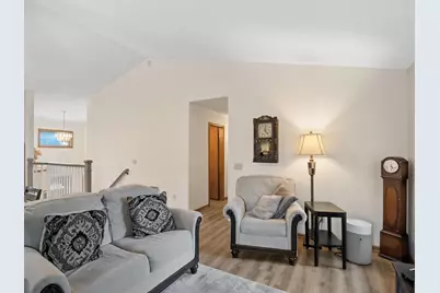 9323 S Jareau Avenue, Cottage Grove, MN 55016 - Photo 16