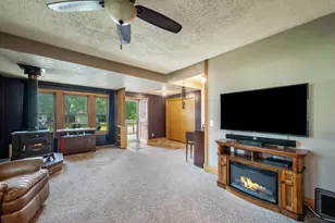 312 W 2nd St, Blue Earth, MN 56013 - Photo 6