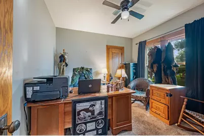 312 W 2nd Street, Blue Earth, MN 56013 - Photo 16