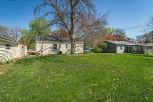 140 Carol Ln, West Saint Paul, MN 55118 - Photo 20