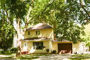 220 N 7th St, Montevideo, MN 56265 - Photo 2