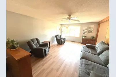 1025 9th Street SW, Wadena, MN 56482 - Photo 2