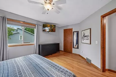 1705 White Oak Drive, Chaska, MN 55318 - Photo 14