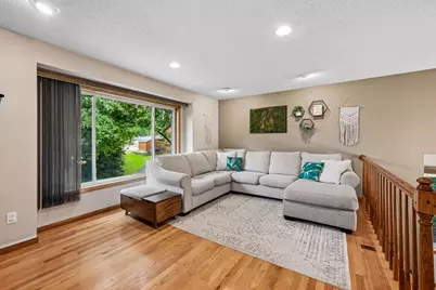 1705 White Oak Drive, Chaska, MN 55318 - Photo 10