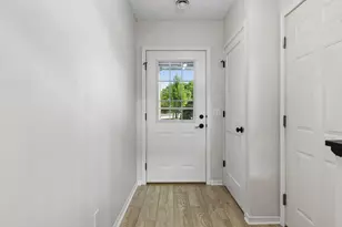 5193 Farnham Dr N, Hugo, MN 55038 - Photo 2
