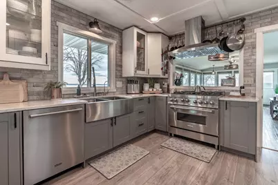 736 Shorewood Drive, Detroit Lakes, MN 56501 - Photo 4